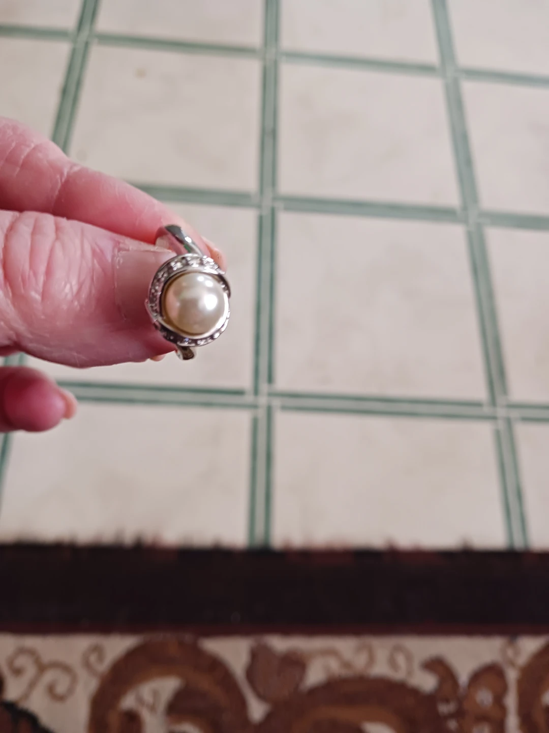 Vintage Hawaiian Pearl and Rhinestone Ring - photo 2