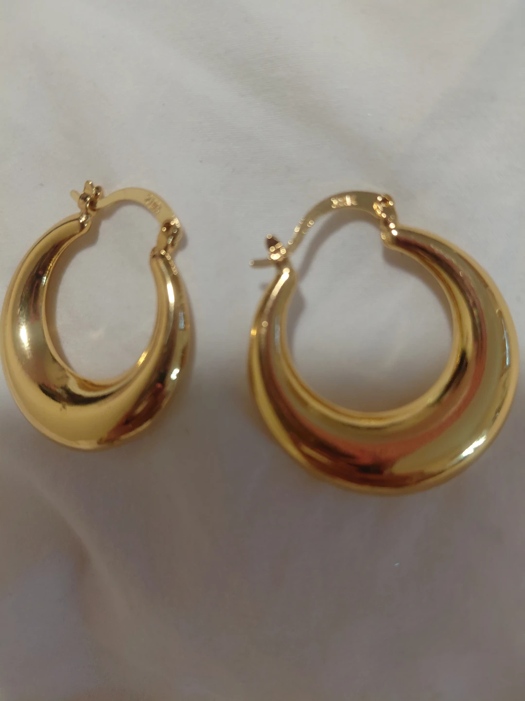 Gold Coloured Hoop Earrings 18kt