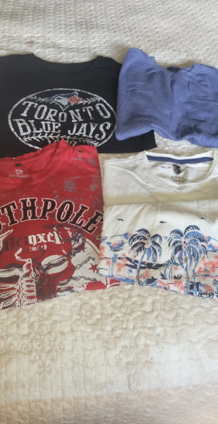 4 T-Shirts bundle, men's T shirts ⚽