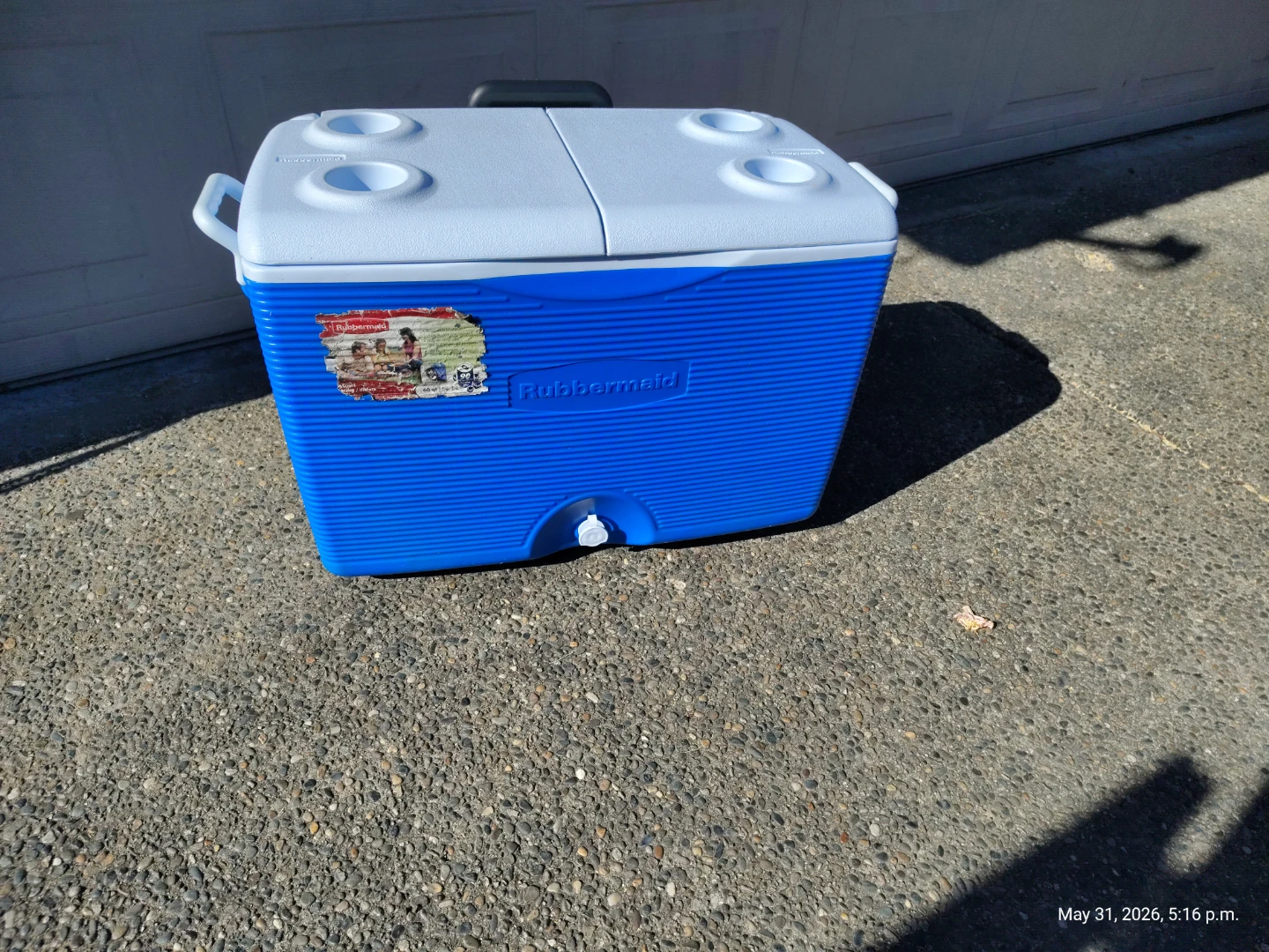Rubbermaid 60 Quart Wheeled Cooler with Drain Plug 🥕