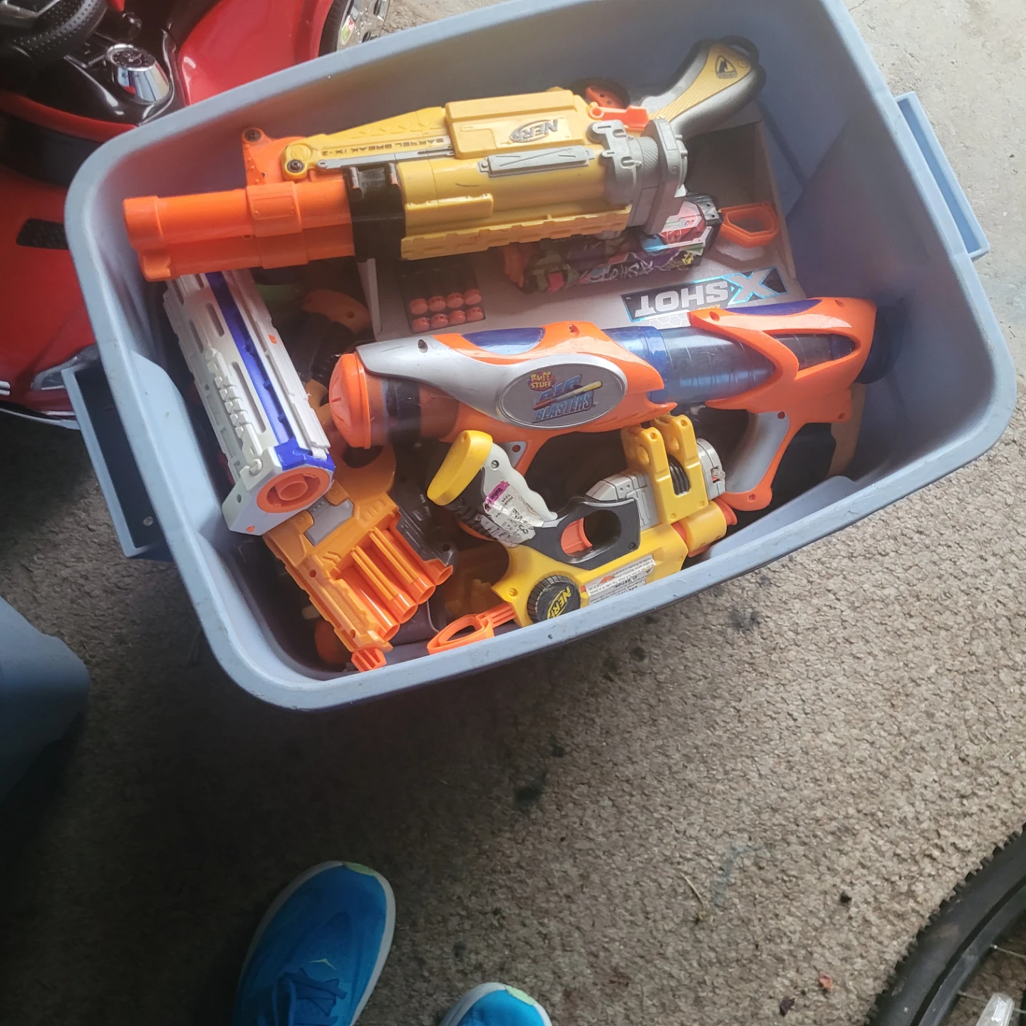 Assorted Nerf Blasters Bundle - photo 4