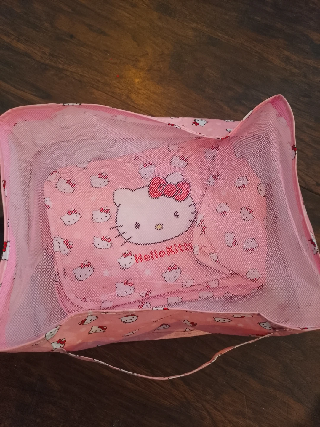 Hello Kitty Pink Mesh Laundry Bag Set - photo 2