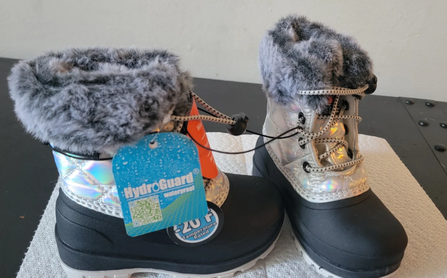 Ozark Trail Waterproof Insulated Snow Boots Toddler Size 7 - photo 2