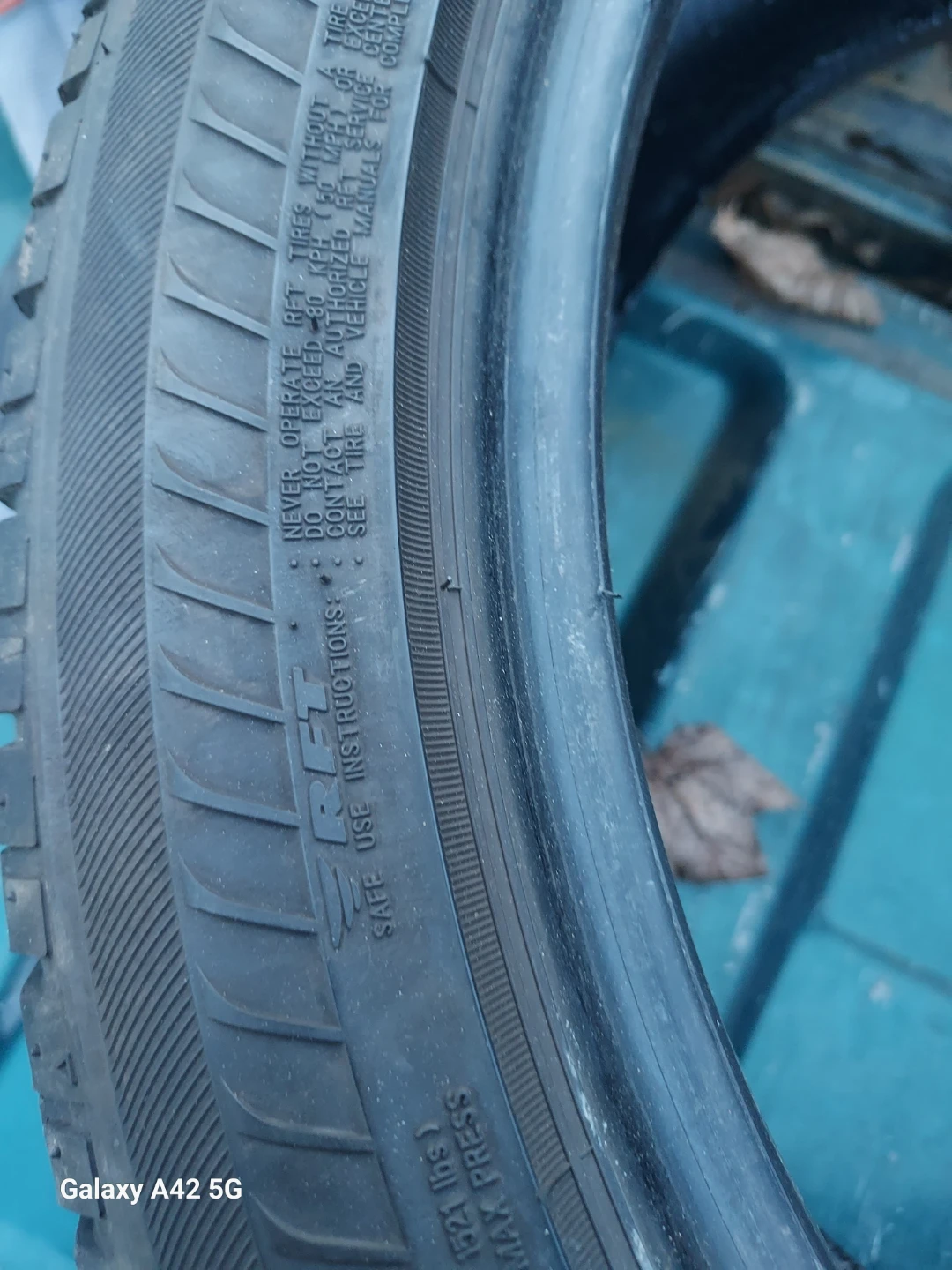 Bridgestone Drive Guard Tire 225/45R18 95W - photo 4