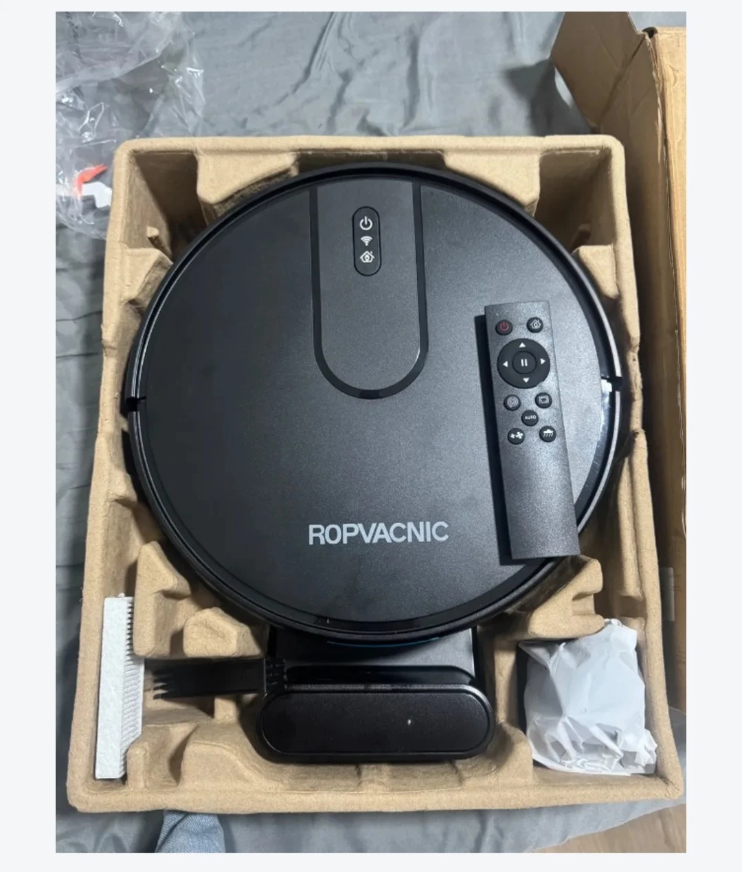 ROPVACNIC Robot Vacuum with Remote - photo 2