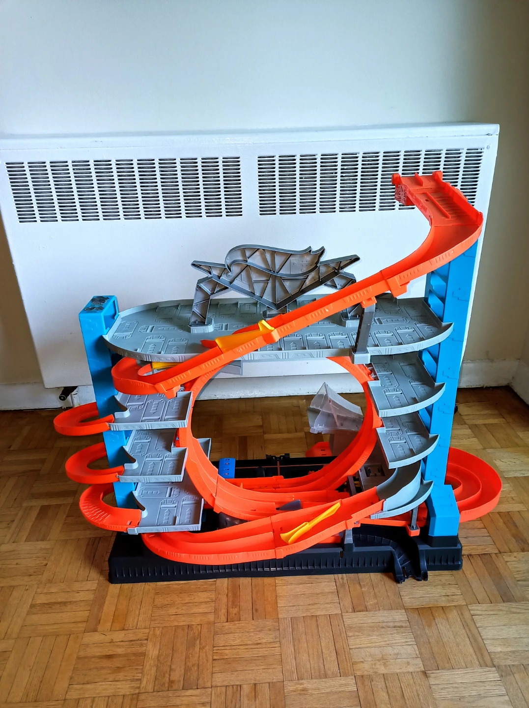 Hot Wheels Ultimate Garage Race Track Playset - photo 3