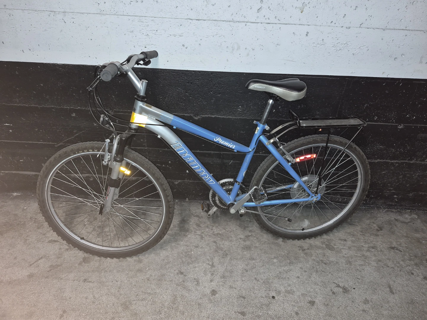 Infinity Premier Mountain Bike - Size Small - Ready to Ride - photo 2