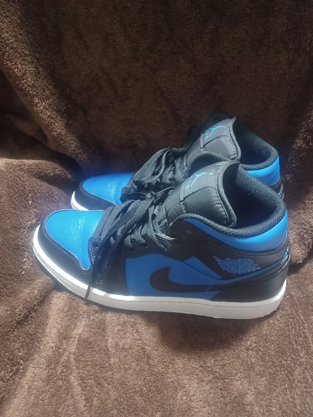 Jordan 1 mid royal size 9 - photo 2