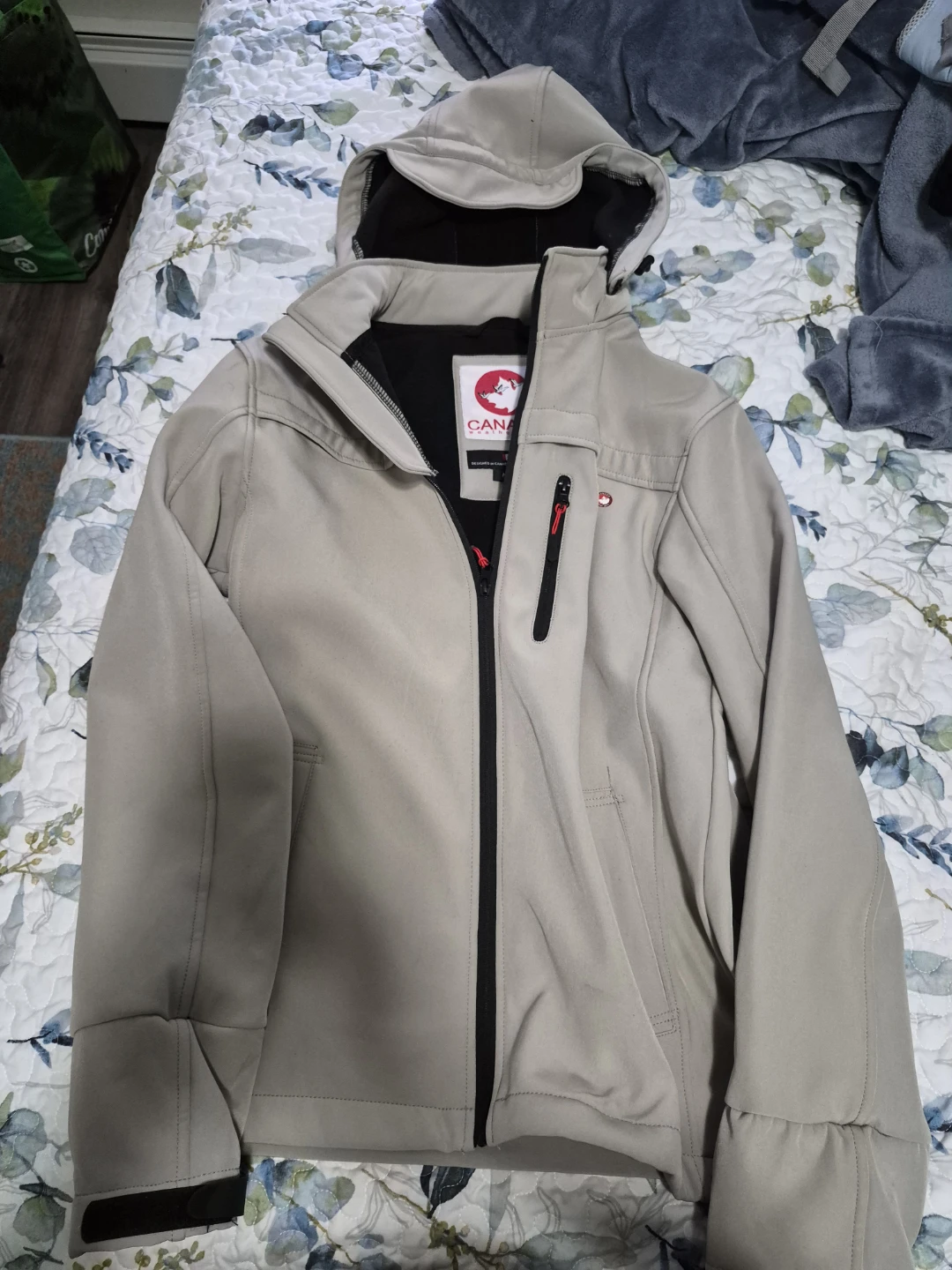 Canada Weather Gear Hooded Jacket