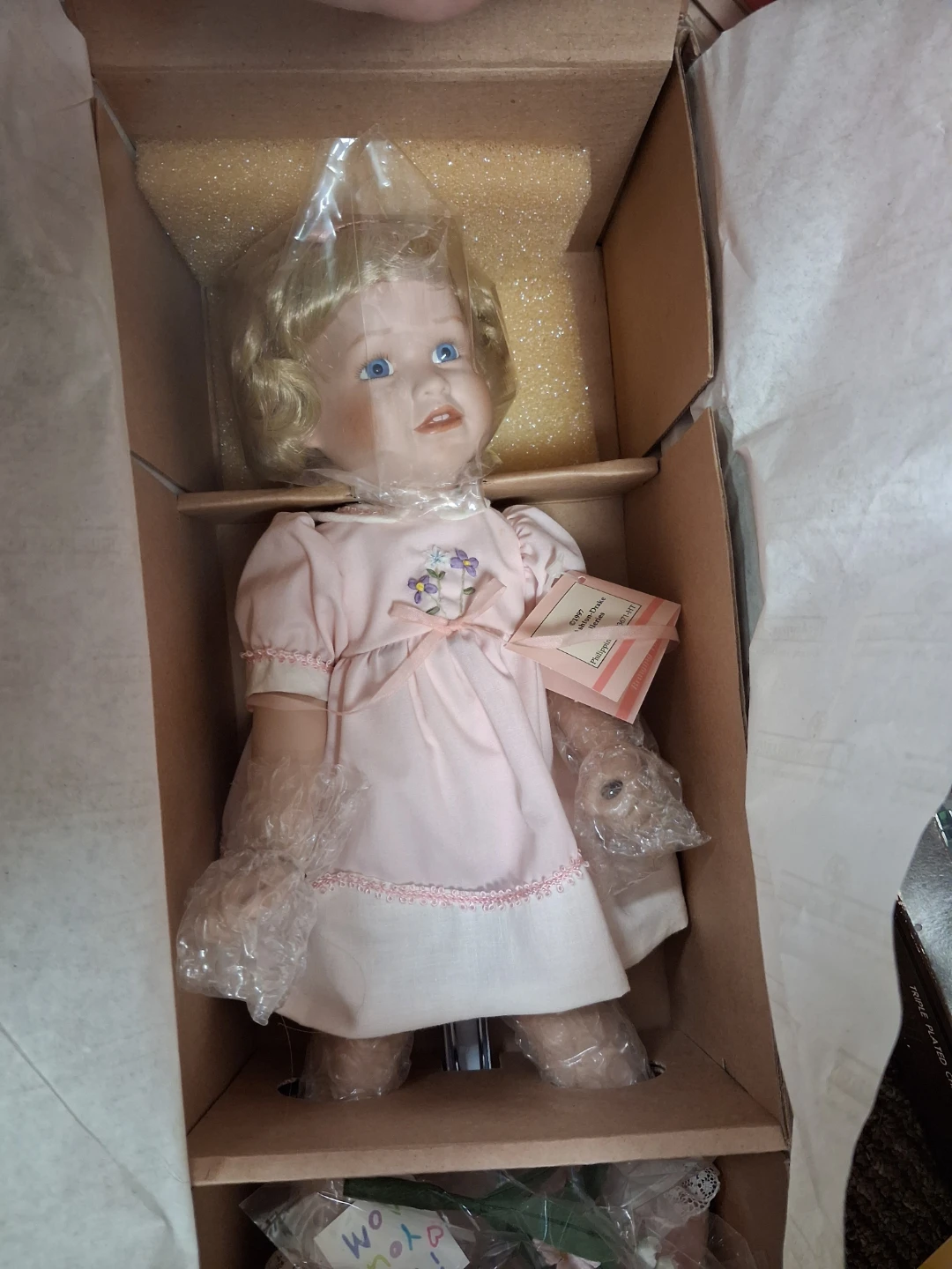 Ashton-Drake Galleries Mother's Day Porcelain Doll - photo 2