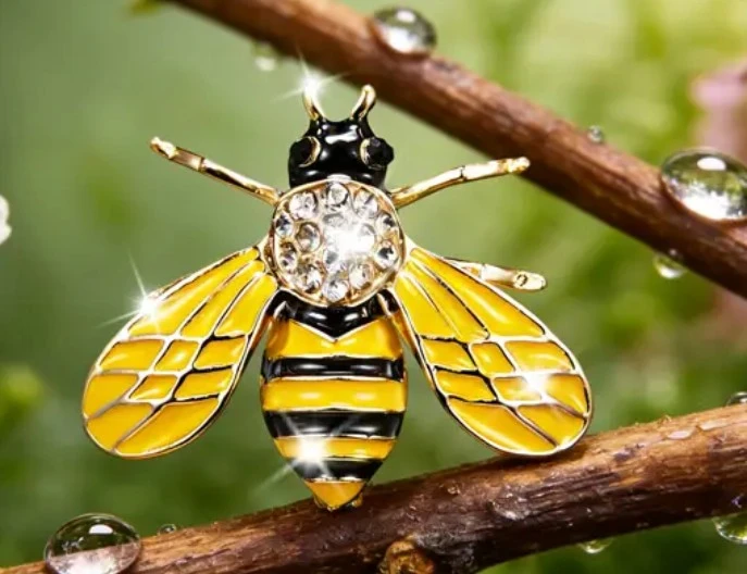 Bee Brooch Pin Rhinestone Enamel