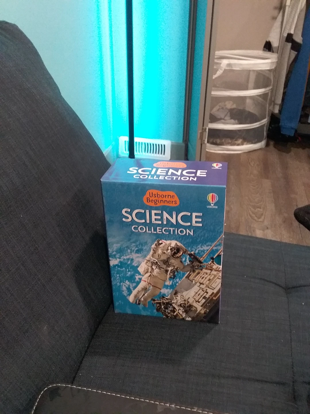 Usborne Beginners Science Collection Box Set - photo 3