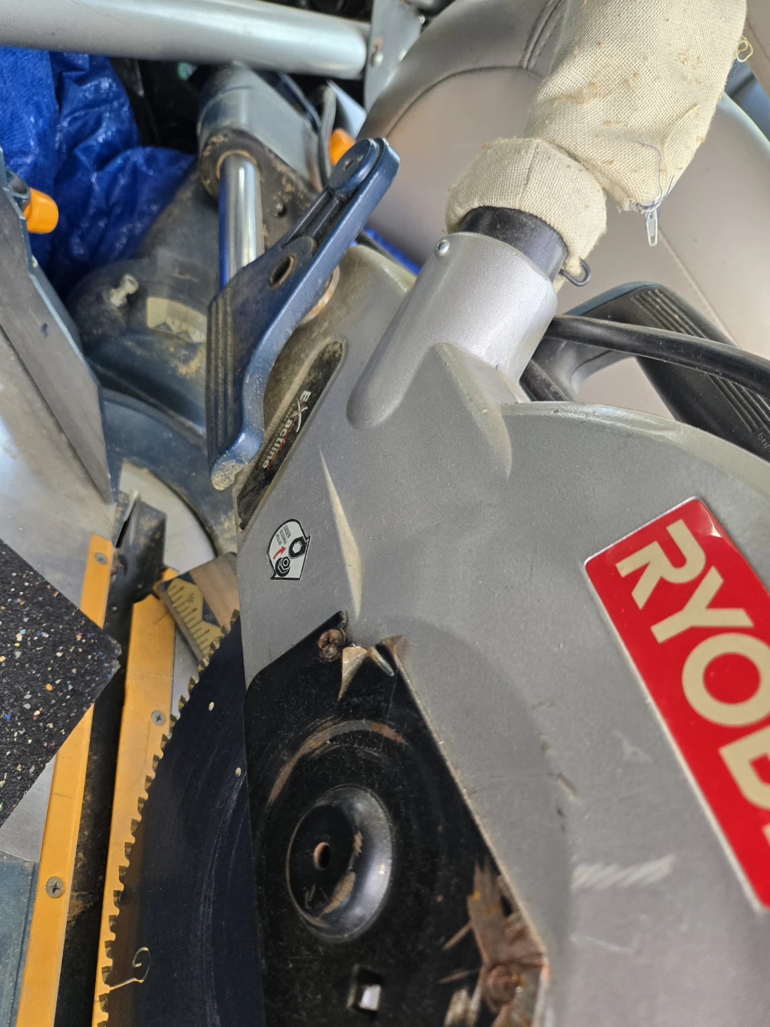 Ryobi Compound Miter Saw - photo 4