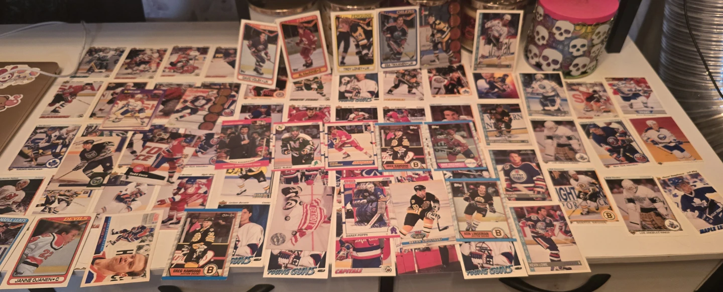 Assorted Hockey Cards Collection - photo 2