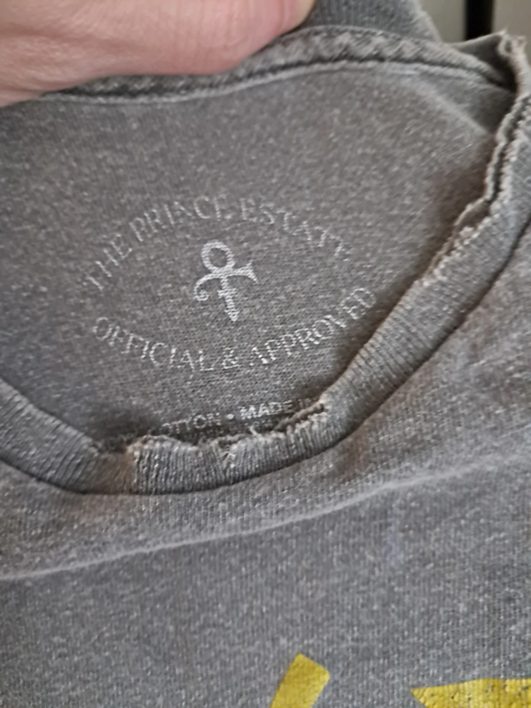 OFFICIAL PRINCE ESTATE LABEL Prince Purple Rain T-ShirT - photo 2
