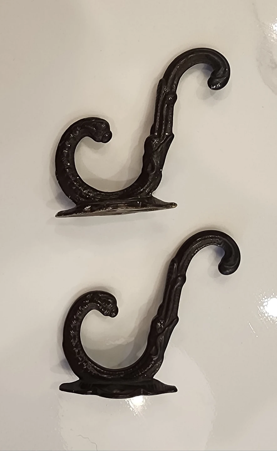 Set of 2 Decorative Cast Iron Hooks - photo 2