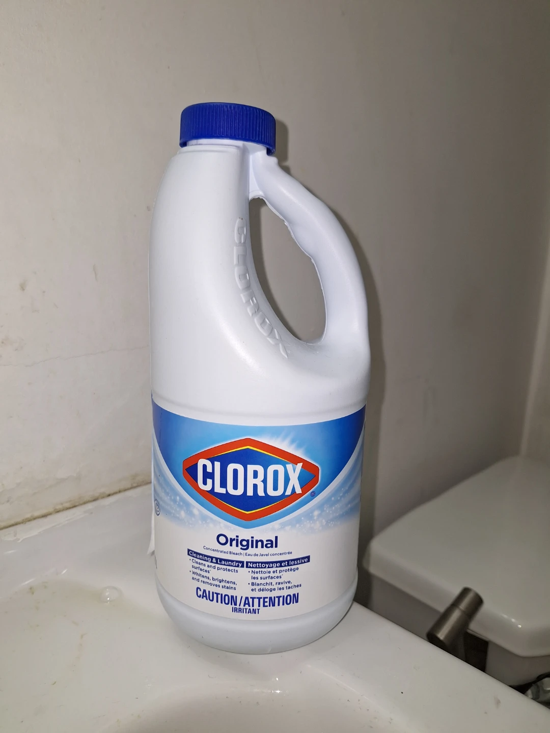 Farbric softener, Clorox, apple cider vinegar,... Free pick up ⚽ - photo 2