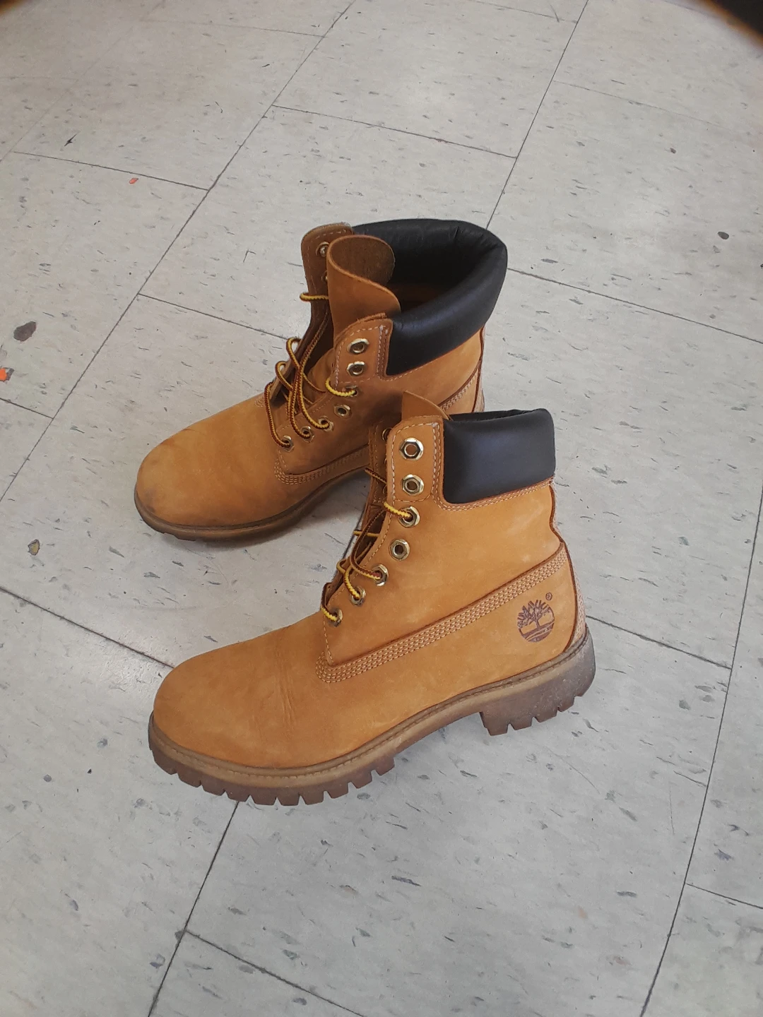 Timberland Classic 6-Inch Premium Waterproof Boots  Size 8 - photo 3