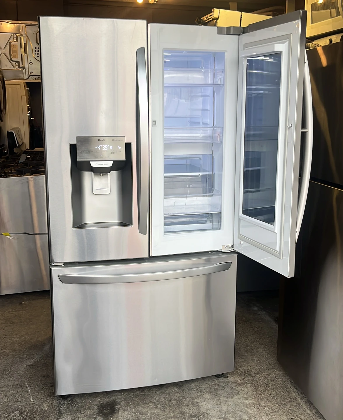 LG French Door Refrigerator with InstaView Door-in-Door - photo 2