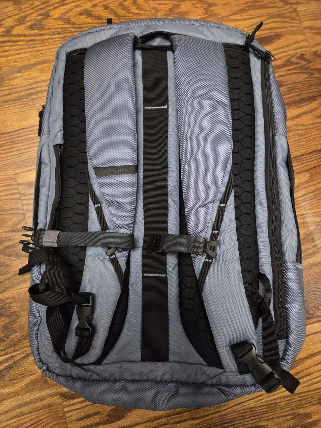 Ogio Pace pro Grey Backpack 45L | Carry on Travel - photo 3