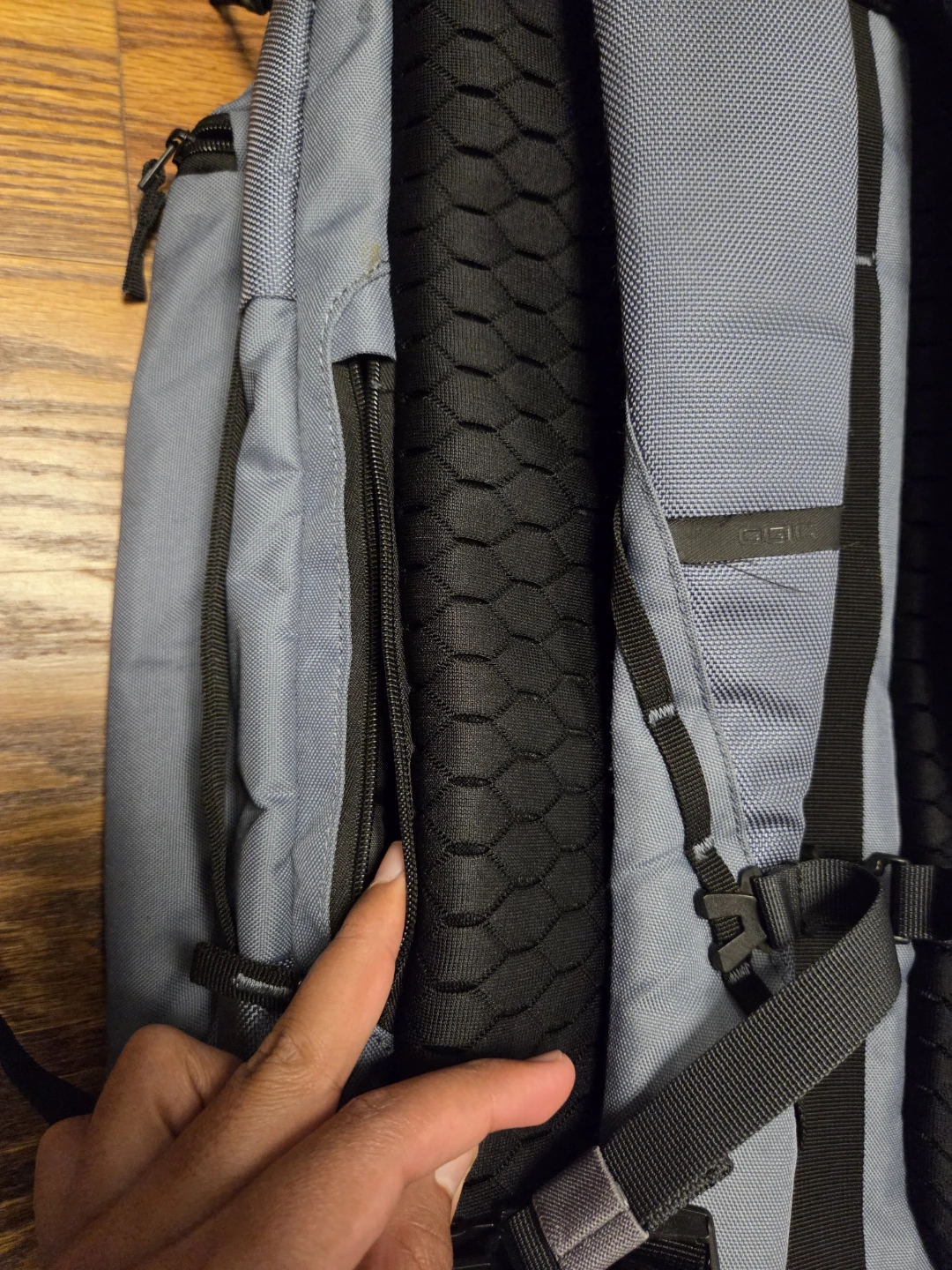 Ogio Pace pro Grey Backpack 45L | Carry on Travel - photo 4
