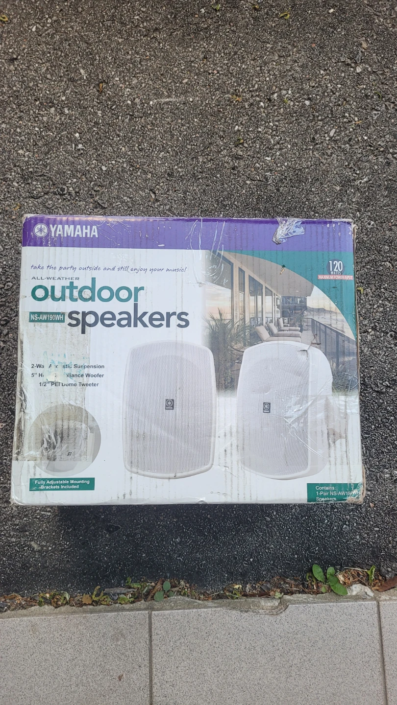 Yamaha NS-AW190WH All-Weather Outdoor Speakers