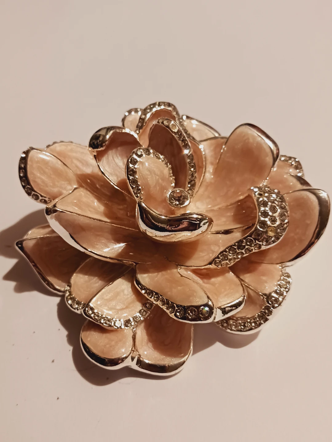 1960s JOAN RIVERS Signed Pink Gardenia Swarovski Crystal Brooch - photo 2