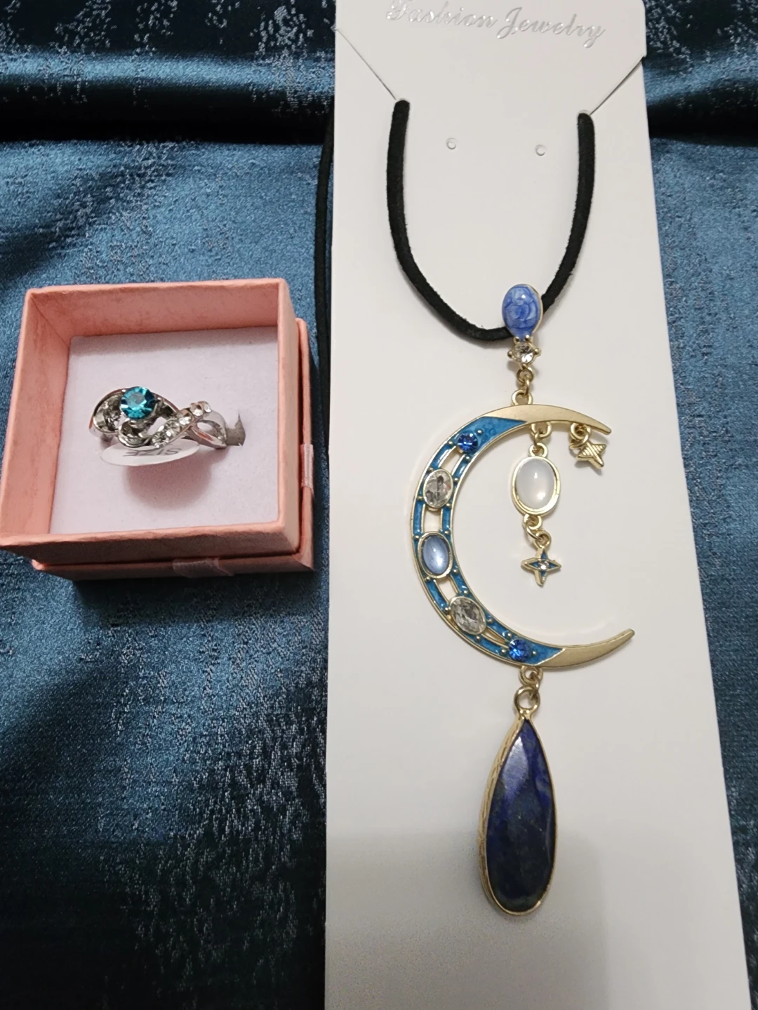 Women's Fashion Jewelry Ring with Blue Stone