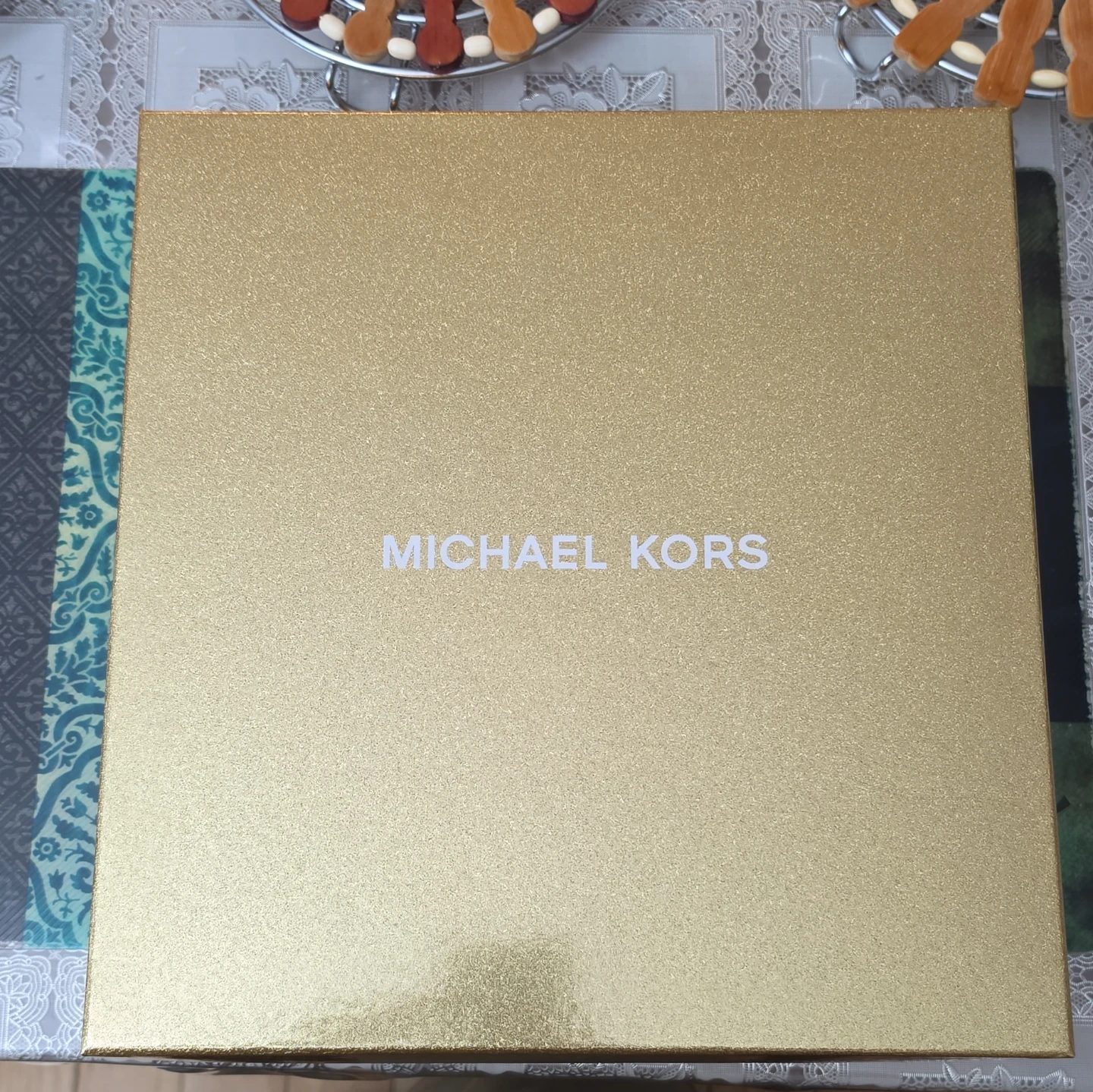 Michael Kors Pale Gold Maeve Shoulder Bag Set