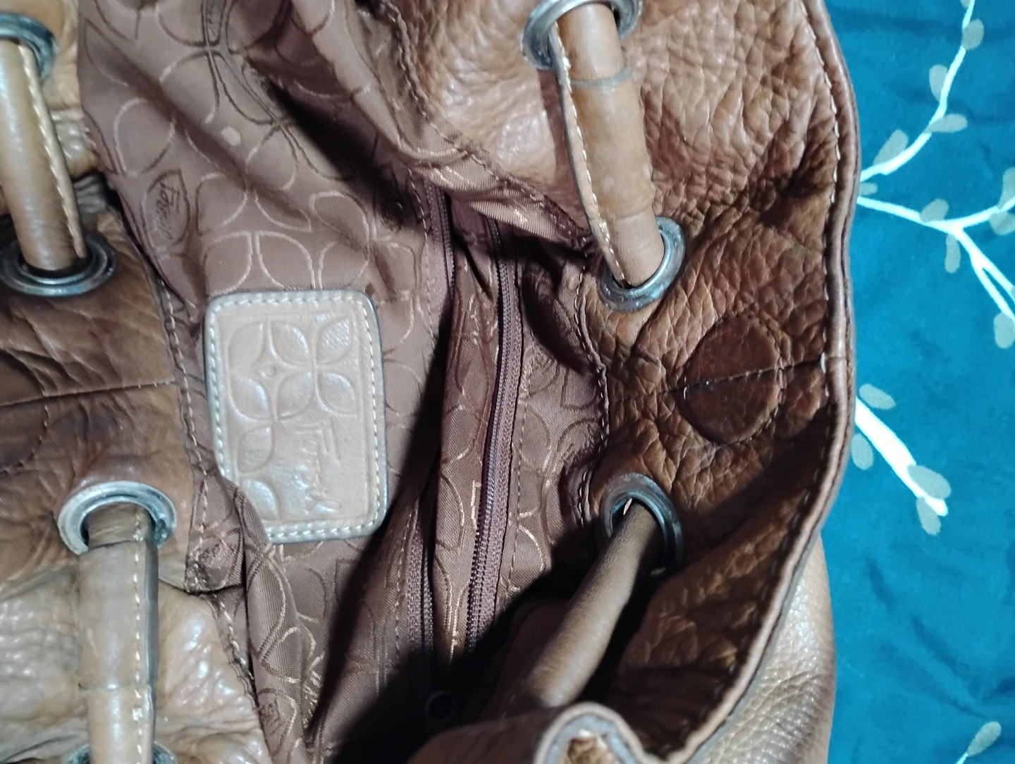 Fossil Leather Shoulder Bag - photo 3