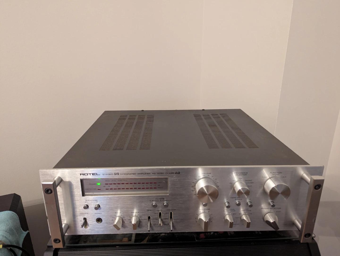 ROTEL STEREO DC INTEGRATED AMPLIFIER RA 2030 CLASS AB - photo 3