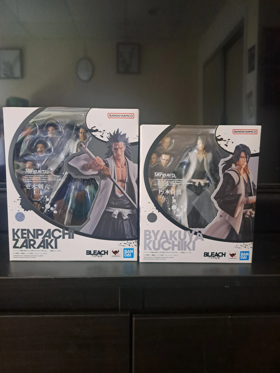 Kenpachi Zaraki & Byakuya Kuchiki Figures