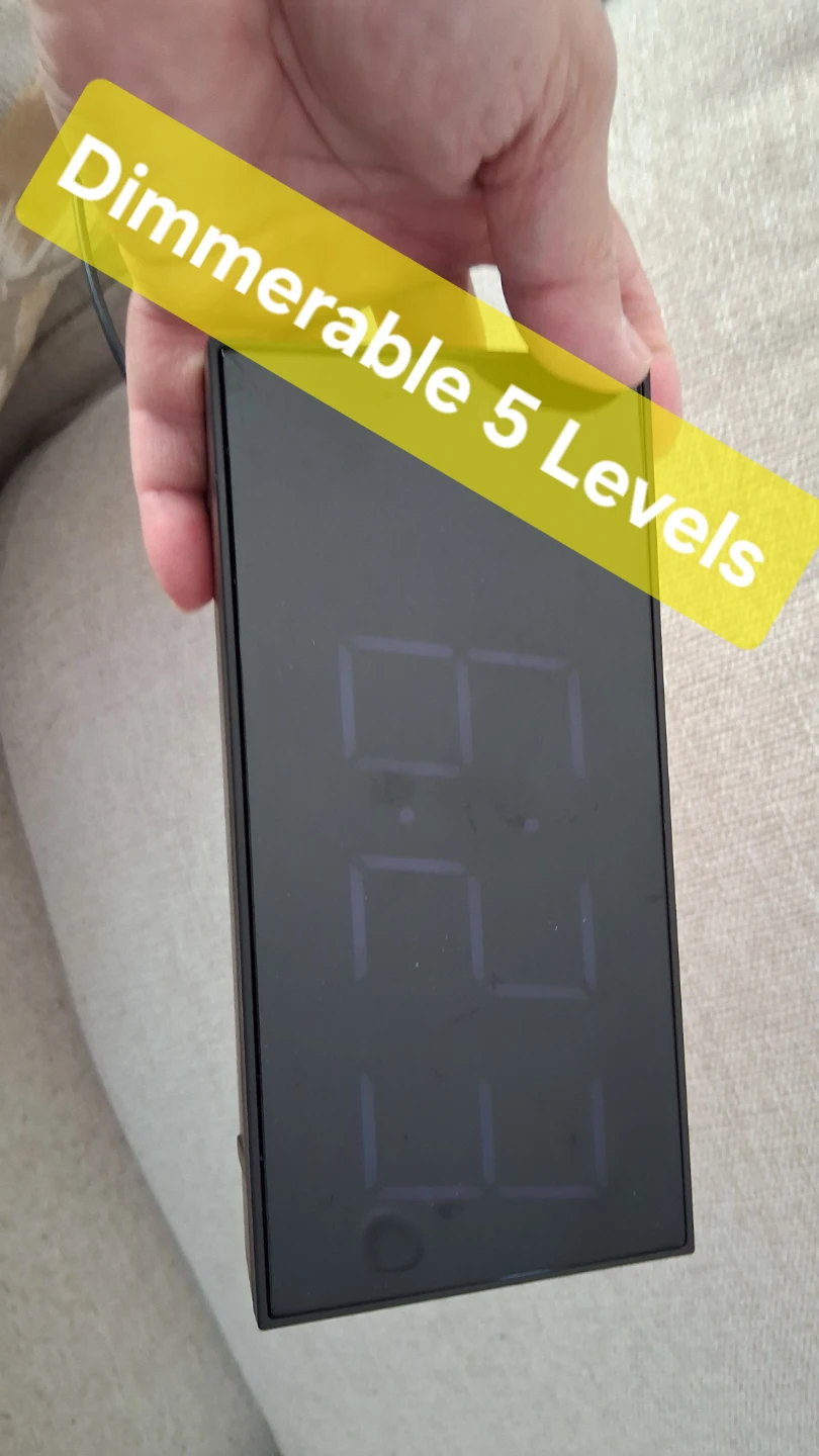 LIKE NEW Big Digits Dimmerable Clock (NO alarm function) - photo 3