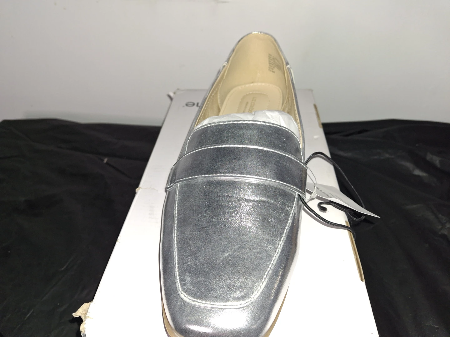 Liz Claiborne Silver Loafer Shoes