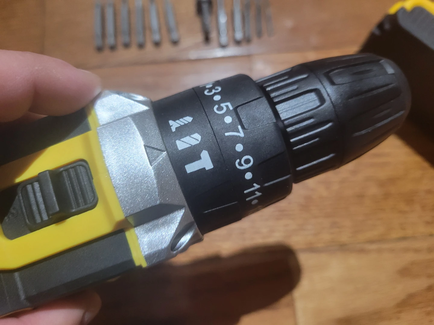NEW Hammer Drill with 2 Batteries 4.0Ah, Charger & accessories - photo 4