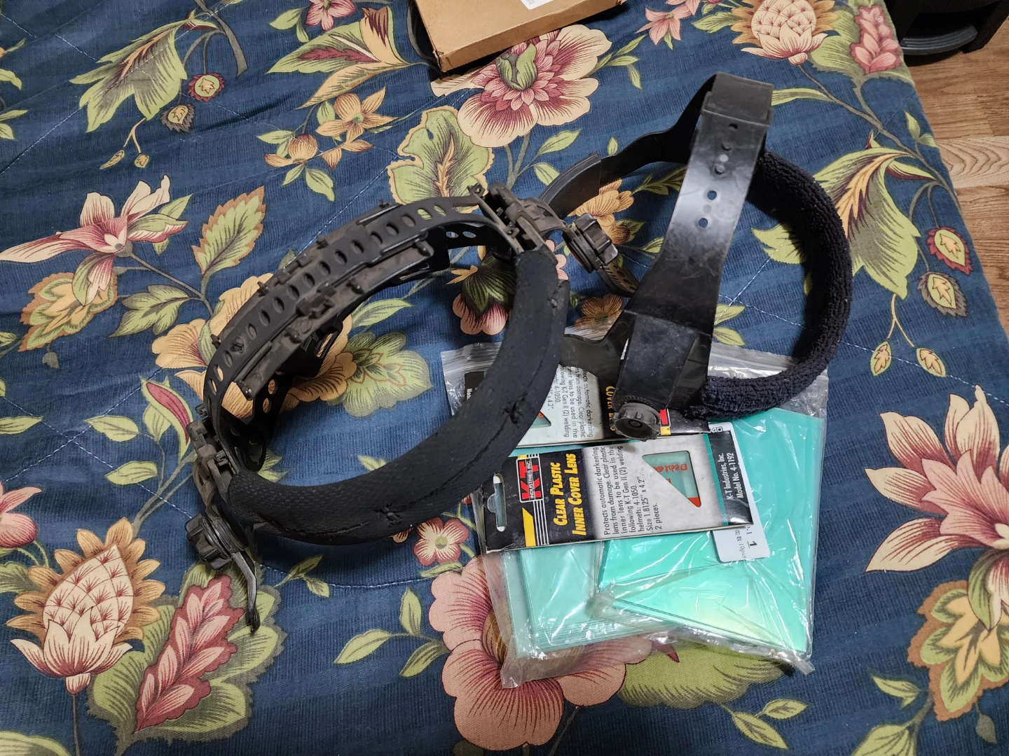 Welding Helmet Headgear  and  Inner Cover Lenses - photo 2