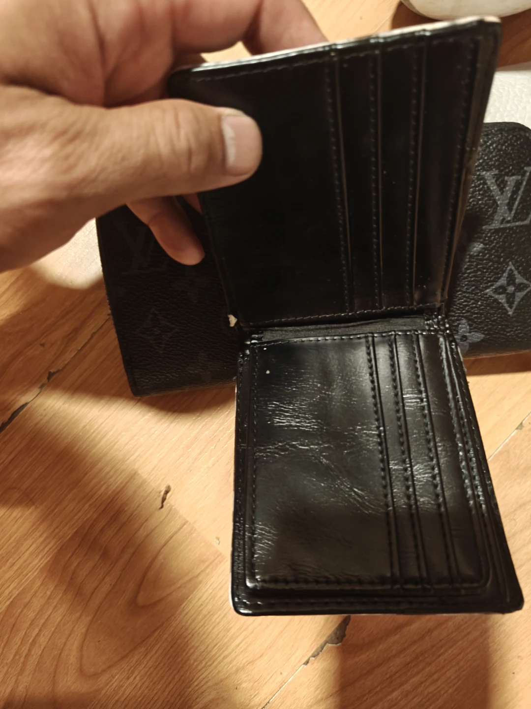 Lv  Selling all three wallets together as a bundle. - photo 3