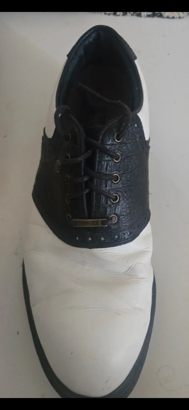White & Black Golf Shoes with GORE-TEX