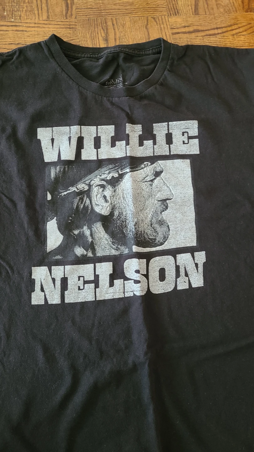 4 Assorted T-Shirts  (men's L-Xl) in good condition - photo 3