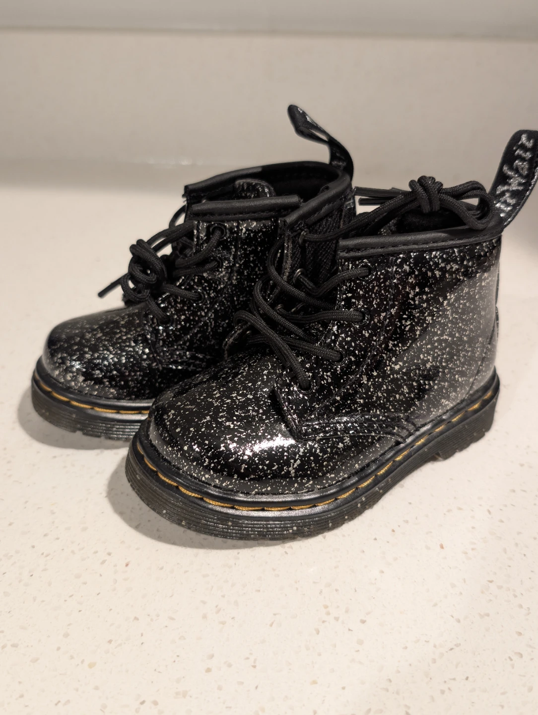Dr. Martens Kids Glitter Boots US 6 ⚽