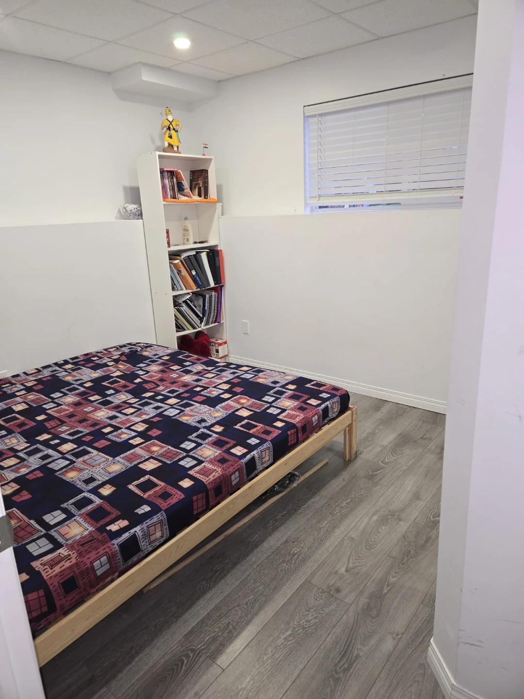 500 Room for rent