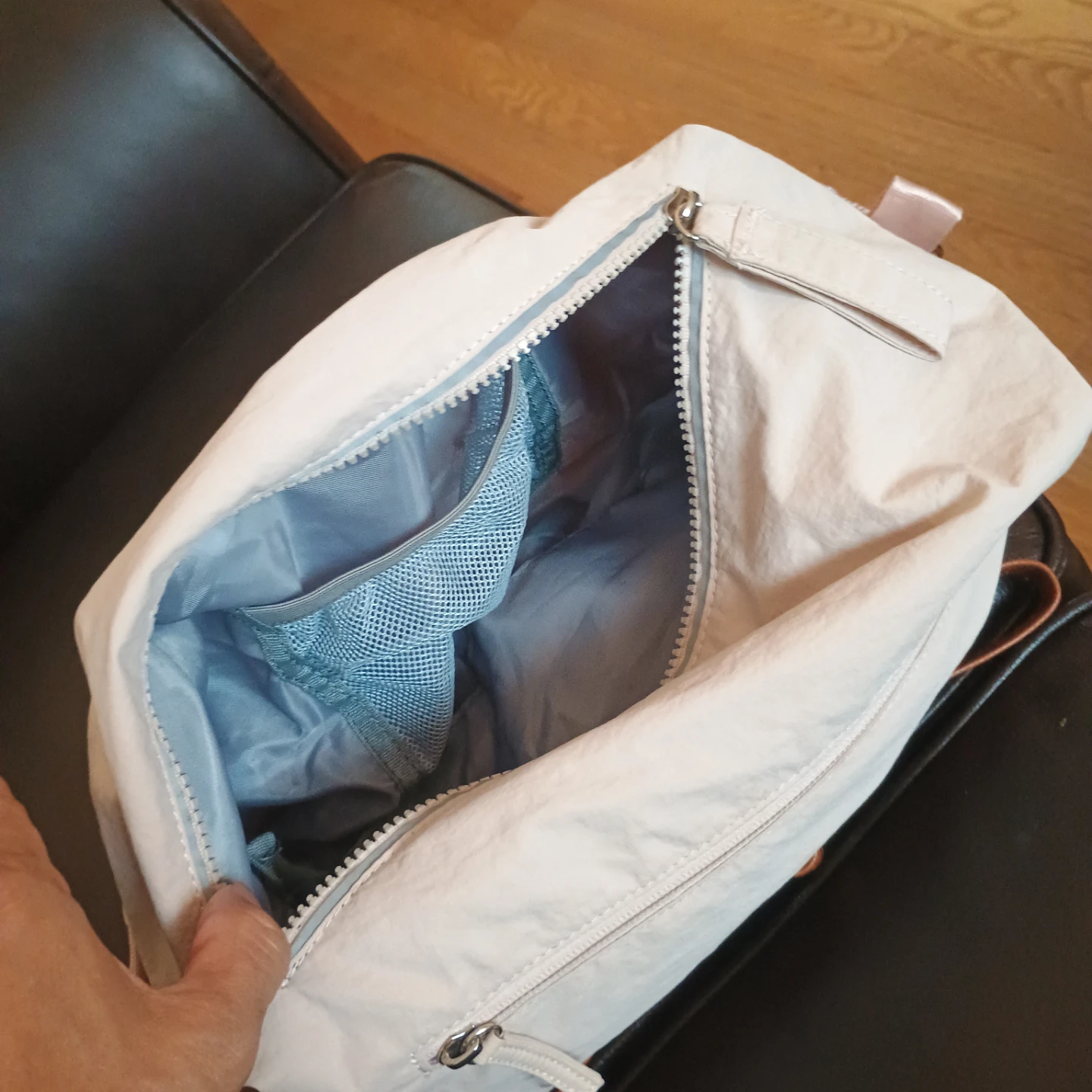 Lightweight Nylon Crossbody Bag with Pink Bow Accent - photo 5