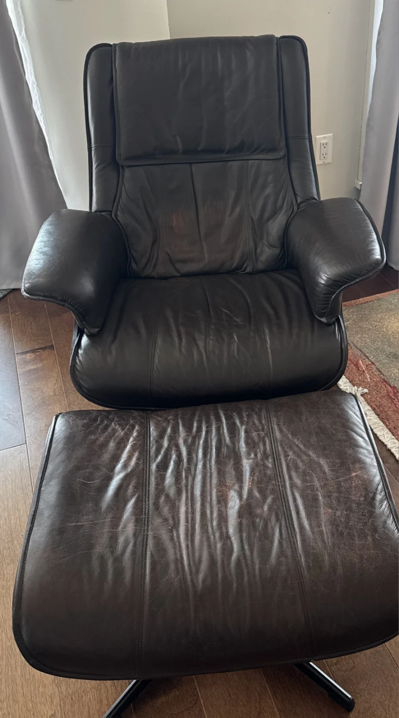 l Chair & Ottoman Set