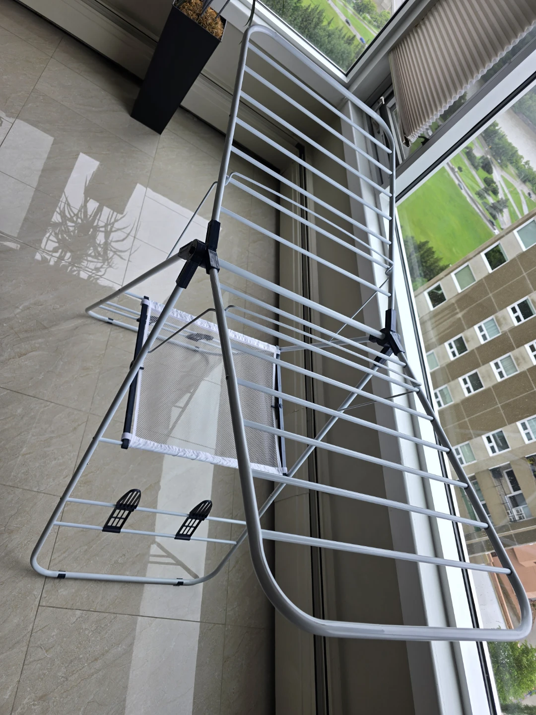 White Metal Drying Rack - photo 2