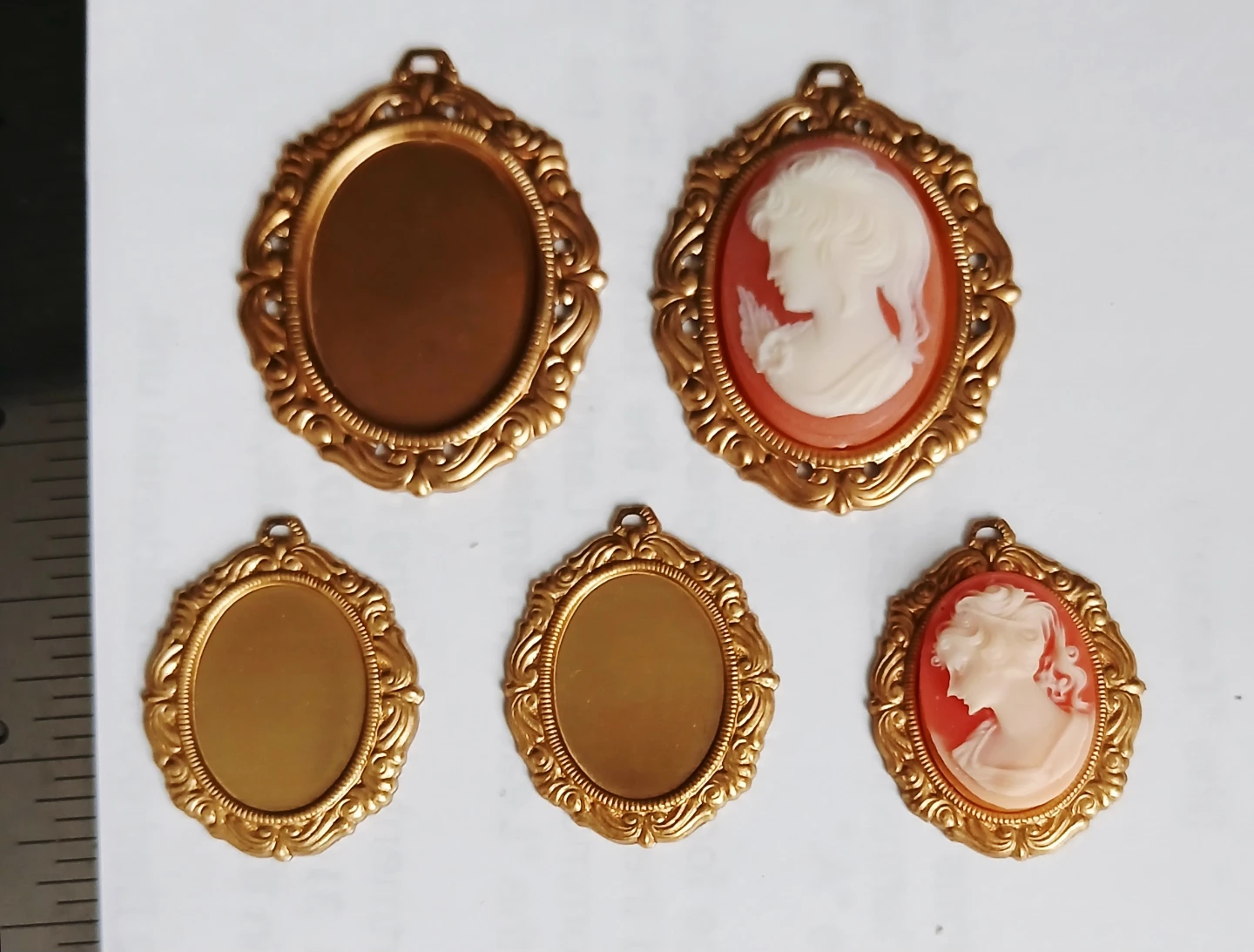 Brass Oval Cameo Pendant Frames - Set of 5