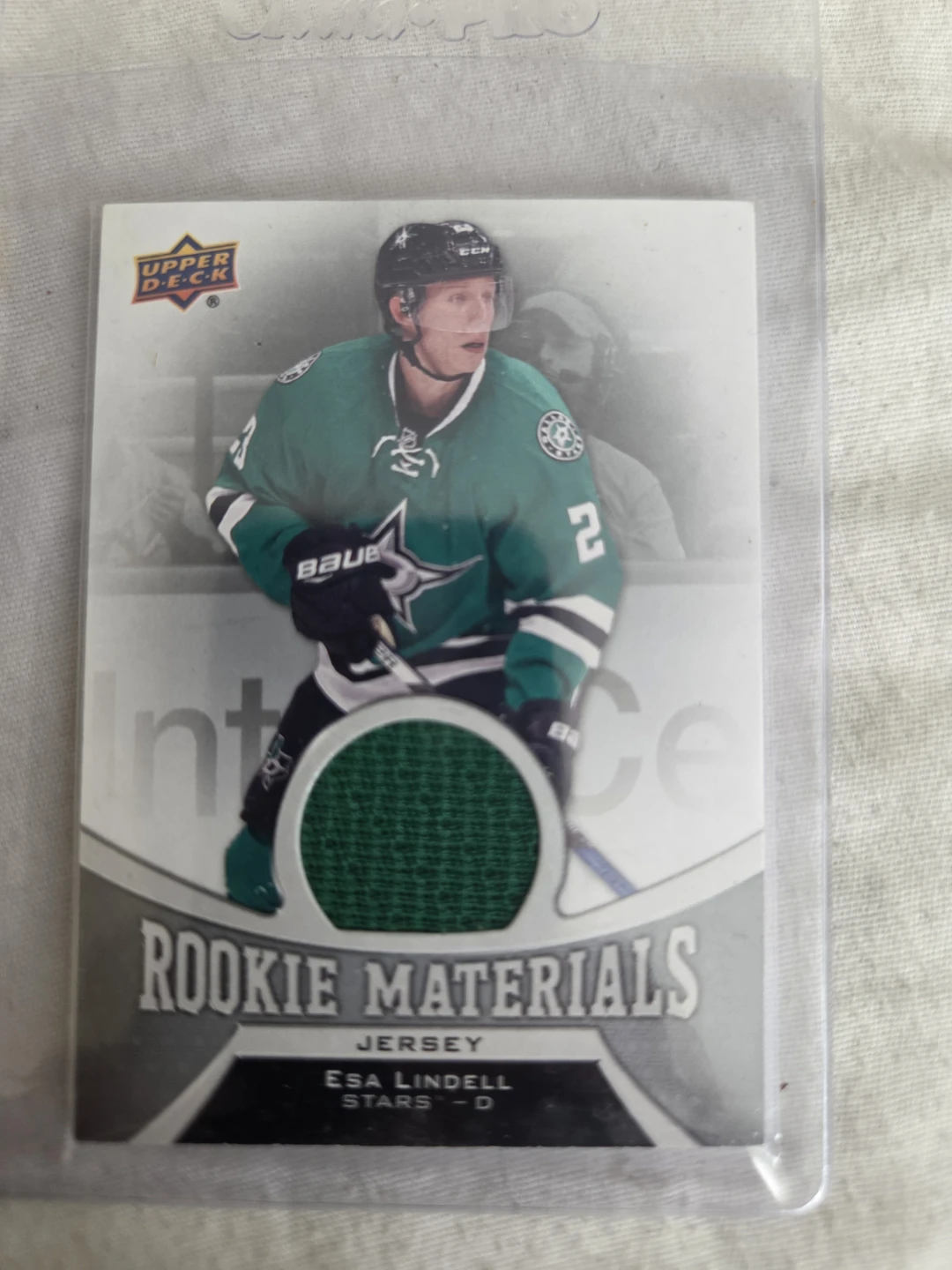 Upper Deck Rookie Materials Esa Lindell Jersey Card