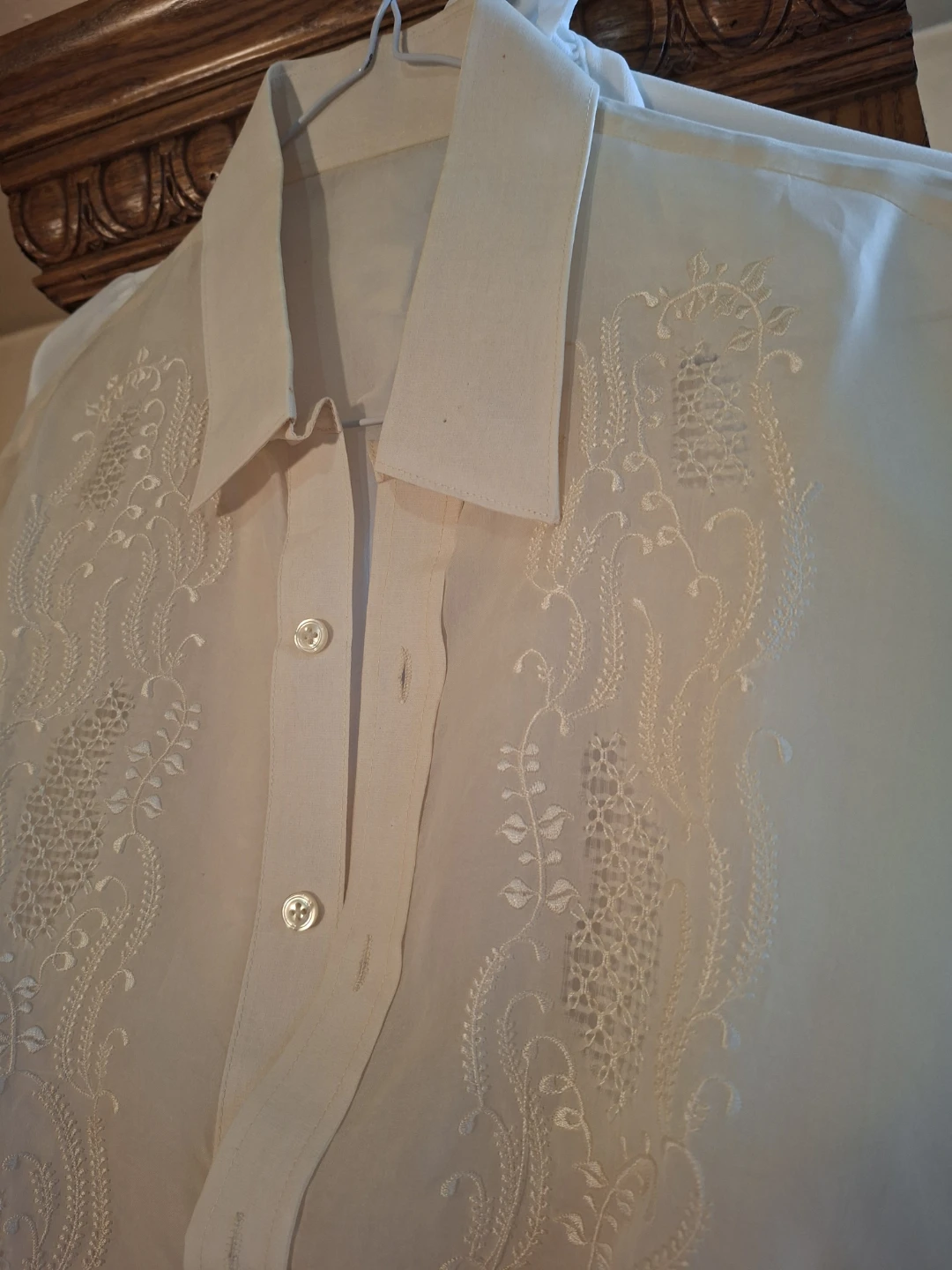 ⚽White Embroidered Barong Tagalog Shirt