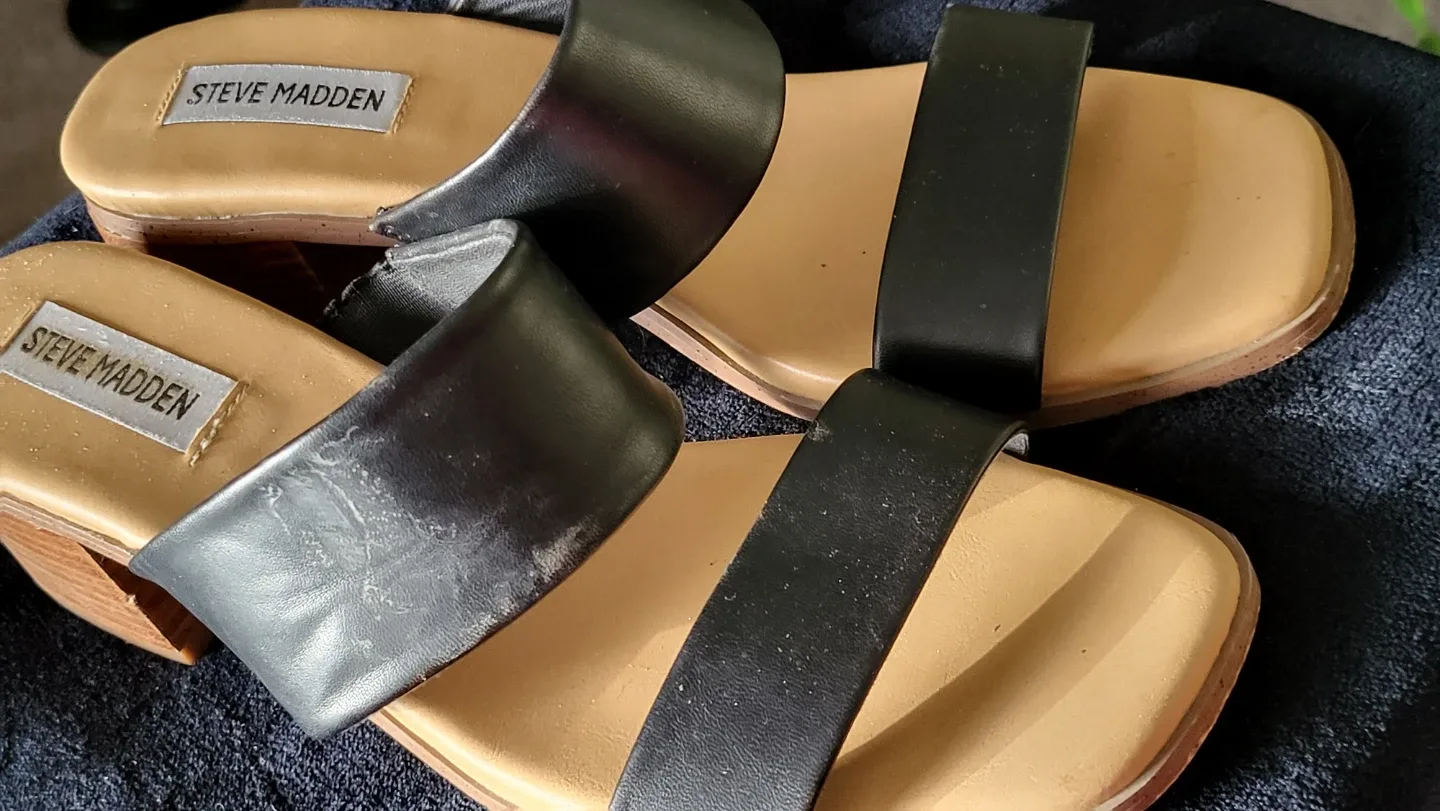 Steve Madden Black Synthetic Leather Slide Sandals
