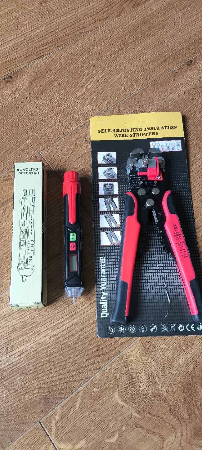 Self-Adjusting Wire Strippers and Voltage Detector Set - photo 2