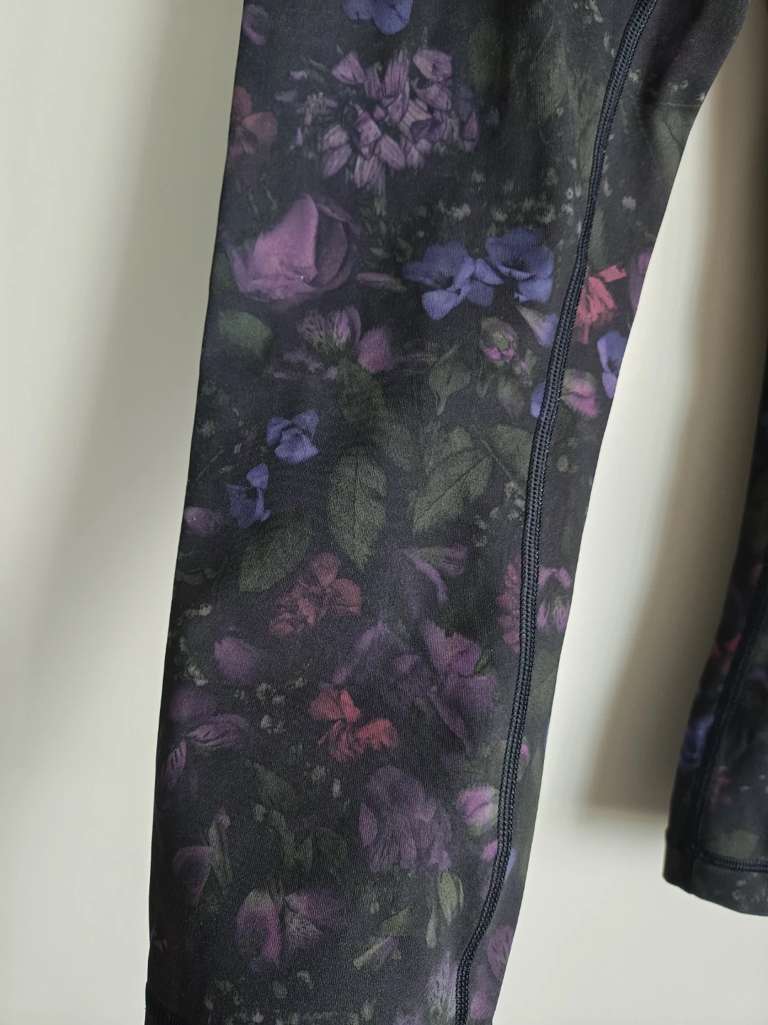 Lululemon Floral Capris - photo 3
